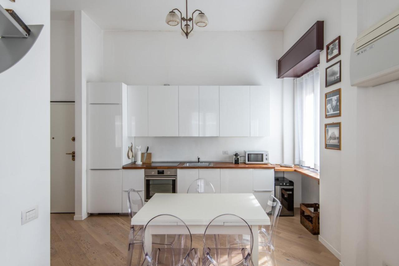 Easylife - Coccole E Comfort - Bilocale Caldo Ed Accogliente A Due Passi Dai Navigli E Metro Verde Mailand Exterior foto